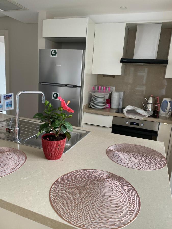 Ultra Lux Daire Apartment Istanbul Bagian luar foto